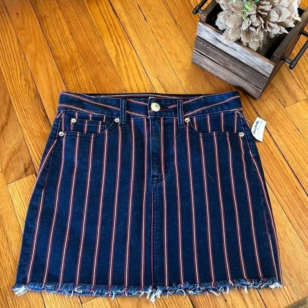 AMERICAN EAGLE STRETCH DENIM‎ SKIRT SIZE 2 💕